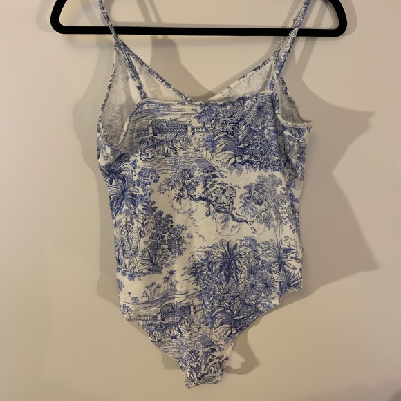Blue and white patterned bodysuit - Picture 2 of 3